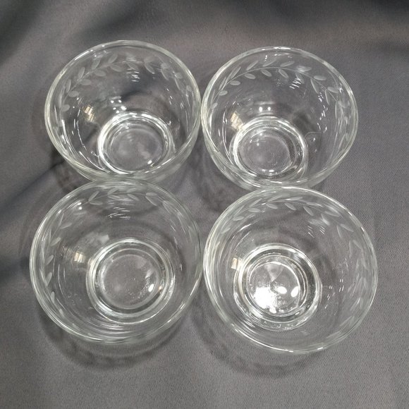 8 Vintage Clear Glass Etched Leaf Pattern Sherbet Bowls - Picture 8 of 11